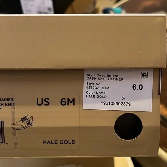 Michael Kors Dash Knit Trainer NIB Tennis Shoe Sneaker Gold White Size 6 - Picture 10 of 10